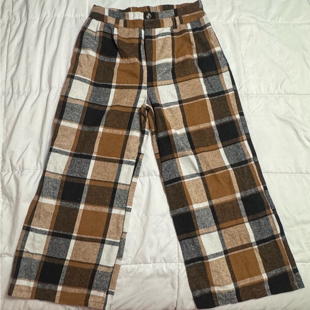 Woman’s Plaid Pants in Brown and Black